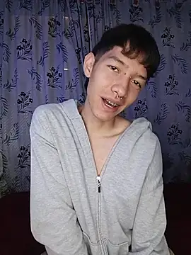 Snapshot of heyy_noah11 chatting on November 2025 11:26:01 PM heyy noah11 online show from November 2025 11:26:01 PM