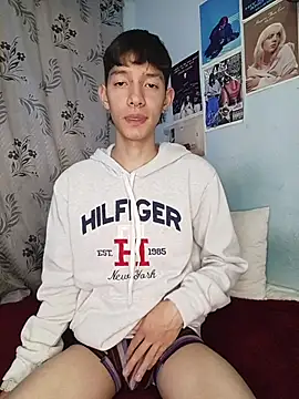 Snapshot of heyy_noah11 chatting on November 2025 12:54:02 AM heyy noah11 online show from November 2025 12:54:02 AM