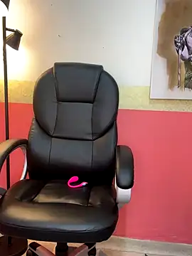 Snapshot of _Isabella_1 chatting on October 2025 02:33:01 AM Isabella 1 online show from October 2025 02:33:01 AM