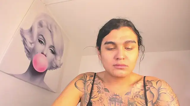 Snapshot of BiancaValentinna chatting on November 2025 06:52:01 PM BiancaValentinna online show from November 2025 06:52:01 PM