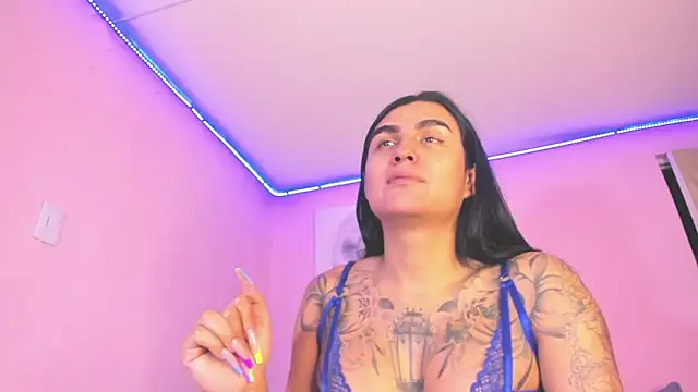 BiancaValentinna online show from February 2026 07:09:02 PM