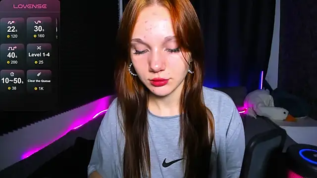 Snapshot of MargoViento chatting on November 2025 09:18:01 PM MargoViento online show from November 2025 09:18:01 PM