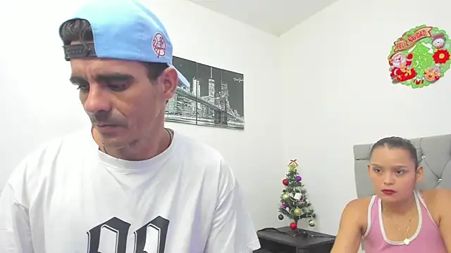 Snapshot of Sofi_And_Santy chatting on January 2026 12:59:01 AM Sofi And Santy online show from January 2026 12:59:01 AM