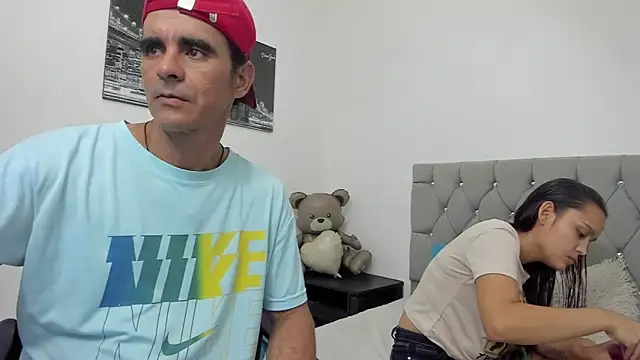 Snapshot of Sofi_And_Santy chatting on February 2026 12:39:01 AM Sofi And Santy online show from February 2026 12:39:01 AM