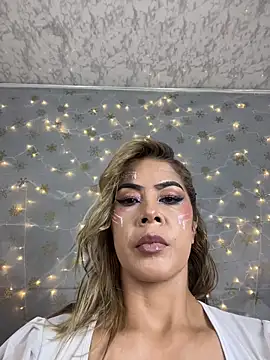 Snapshot of niki_la_rose_2_0 chatting on December 2025 11:04:01 AM niki la rose 2 0 online show from December 2025 11:04:01 AM