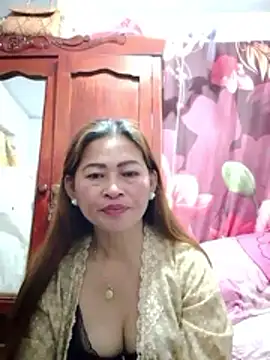 Snapshot of merr_ann123 chatting on February 2026 02:18:01 PM merr ann123 online show from February 2026 02:18:01 PM