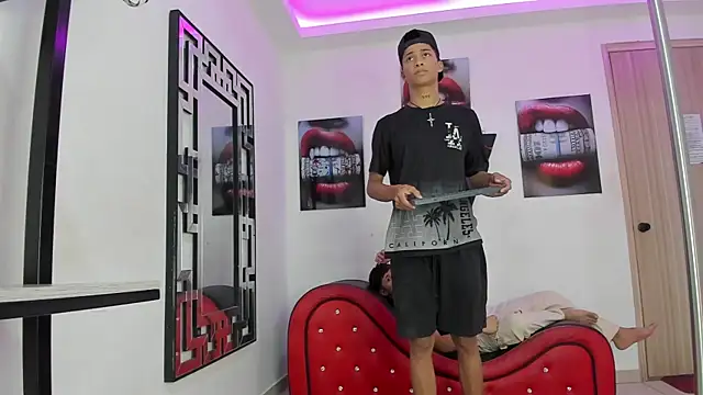 Snapshot of EMPIRE_BOYS1 chatting on November 2025 07:16:02 PM EMPIRE BOYS1 online show from November 2025 07:16:02 PM