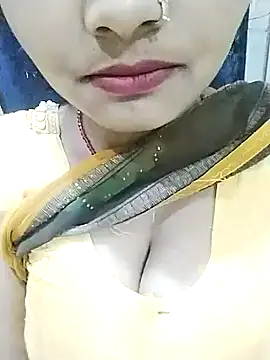 kiara-simmi online show from February 2026 04:45:02 PM