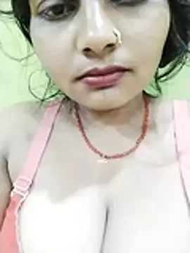 kiara-simmi online show from February 2026 11:31:01 PM