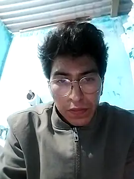 Rizz Latino online show from October 2025 07:40:02 AM