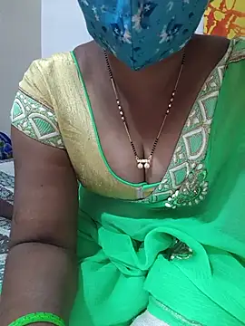 Snapshot of Best_Kannada_Couple chatting on December 2025 05:17:01 PM Best Kannada Couple online show from December 2025 05:17:01 PM