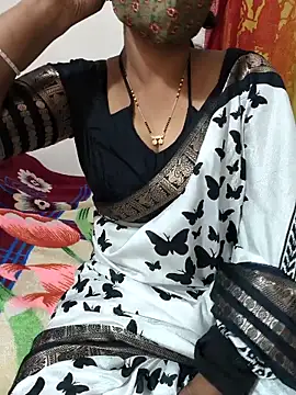 Snapshot of Best_Kannada_Couple chatting on April 2026 05:08:02 AM Best Kannada Couple online show from April 2026 05:08:02 AM