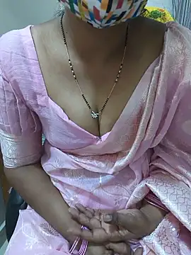 Snapshot of Best_Kannada_Couple chatting on May 2026 05:36:01 AM Best Kannada Couple online show from May 2026 05:36:01 AM
