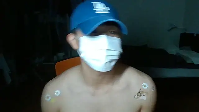 koreanboy2121 online show from June 2026 04:11:02 PM
