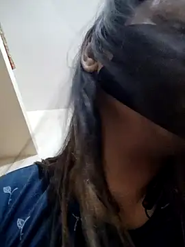 Snapshot of Tanha18 chatting on October 2025 07:03:02 PM Tanha18 online show from October 2025 07:03:02 PM