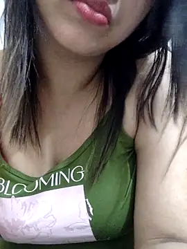 Snapshot of Tanha18 chatting on October 2025 09:20:01 AM Tanha18 online show from October 2025 09:20:01 AM