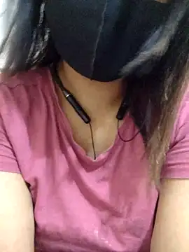 Snapshot of Tanha18 chatting on October 2025 10:44:01 AM Tanha18 online show from October 2025 10:44:01 AM