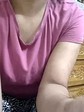 Snapshot of Tanha18 chatting on November 2025 05:44:02 PM Tanha18 online show from November 2025 05:44:02 PM