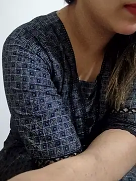 Snapshot of Tanha18 chatting on November 2025 05:41:01 PM Tanha18 online show from November 2025 05:41:01 PM