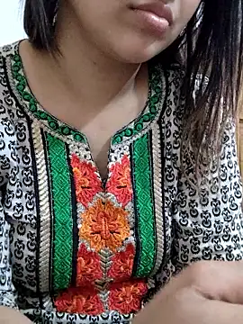 Snapshot of Tanha18 chatting on November 2025 06:23:02 AM Tanha18 online show from November 2025 06:23:02 AM