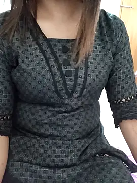 Tanha18 online show from May 2026 04:45:01 PM