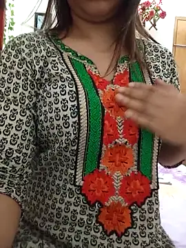 Tanha18 online show from June 2026 05:35:02 PM