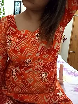 Tanha18 online show from June 2026 05:45:01 PM