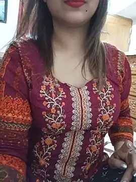 Tanha18 online show from July 2026 06:24:02 PM