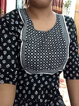 Tanha18 online show from July 2026 02:38:02 PM