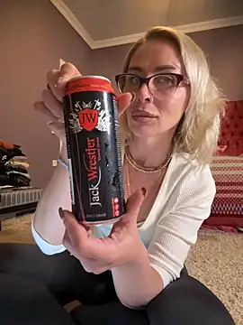 Snapshot of ElenabonyX chatting on November 2025 05:26:01 PM ElenabonyX online show from November 2025 05:26:01 PM