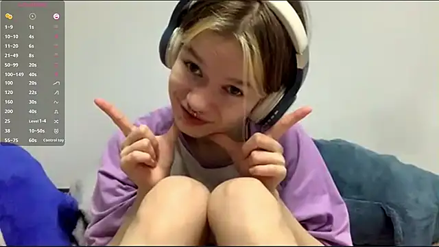 Snapshot of LorRebak chatting on November 2025 12:16:02 PM LorRebak online show from November 2025 12:16:02 PM