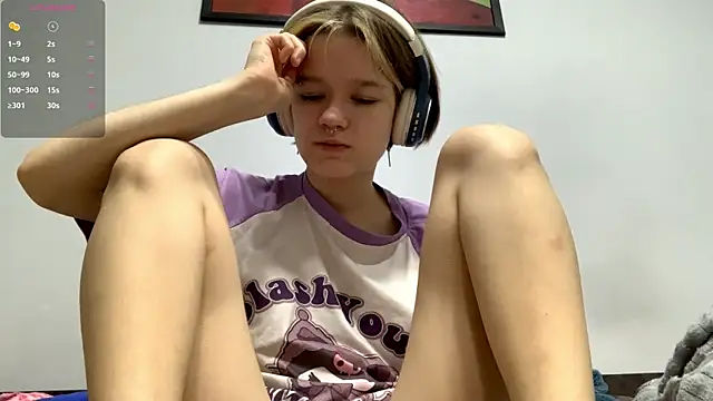 Snapshot of LorRebak chatting on November 2025 01:25:02 PM LorRebak online show from November 2025 01:25:02 PM