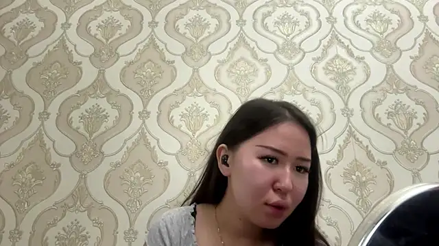 Snapshot of HilmaCisco chatting on October 2025 12:04:02 PM HilmaCisco online show from October 2025 12:04:02 PM