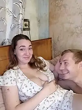 Snapshot of Mistyy_Wet chatting on October 2025 10:44:02 PM Mistyy Wet online show from October 2025 10:44:02 PM