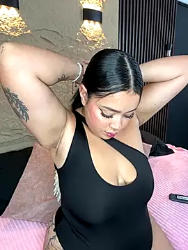 Snapshot of GenesisBlaze chatting on November 2025 06:08:01 PM GenesisBlaze online show from November 2025 06:08:01 PM