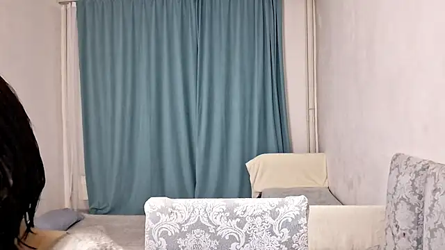 Lyndasilk online show from April 2026 04:26:01 PM