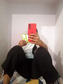 Snapshot of PG_girl_12th chatting on December 2025 06:29:02 AM PG girl 12th online show from December 2025 06:29:02 AM