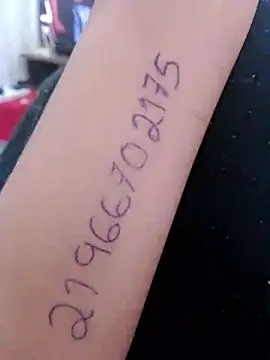 Camilanifeta online show from April 2026 01:23:01 PM