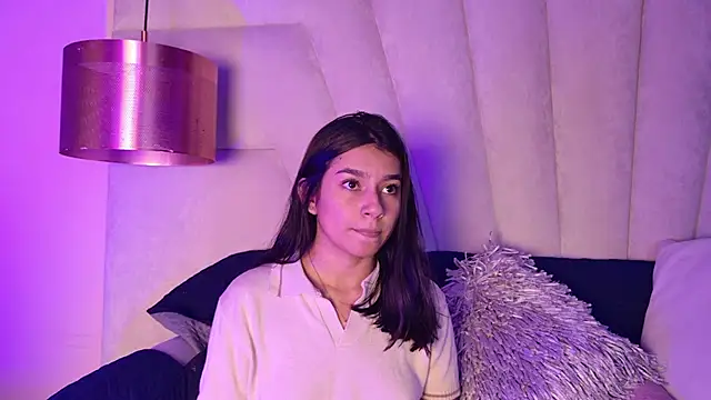 Snapshot of AlyssaRay chatting on November 2025 07:41:02 PM AlyssaRay online show from November 2025 07:41:02 PM