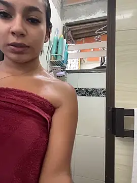 AlyssaRay online show from April 2026 05:21:01 PM