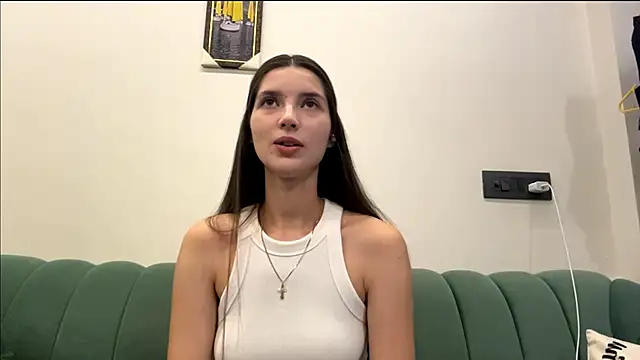 Snapshot of AlessiaChen chatting on October 2025 07:42:01 AM AlessiaChen online show from October 2025 07:42:01 AM