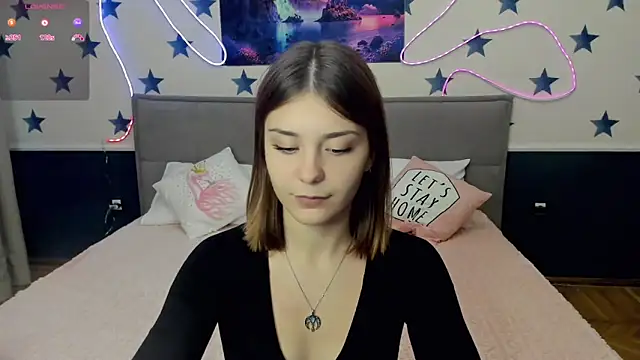 Snapshot of MargoChill chatting on October 2025 02:34:01 PM MargoChill online show from October 2025 02:34:01 PM