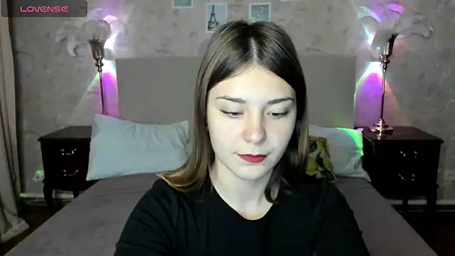 Snapshot of MargoChill chatting on December 2025 02:15:01 PM MargoChill online show from December 2025 02:15:01 PM