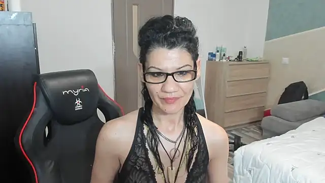 Snapshot of SweetSin40 chatting on March 2026 09:09:02 PM SweetSin40 online show from March 2026 09:09:02 PM