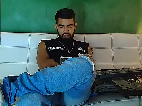 black kameron  online show from January 2026 09:13:02 AM