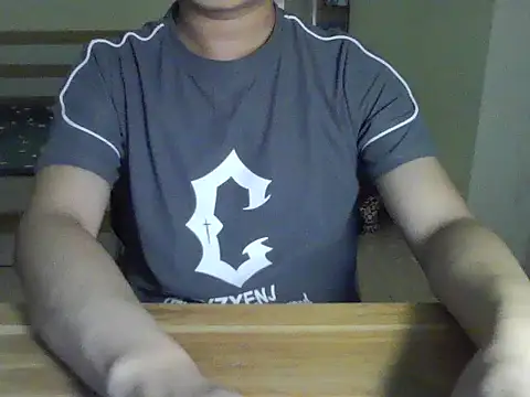 Snapshot of gande_003 chatting on November 2025 04:18:01 PM gande 003 online show from November 2025 04:18:01 PM