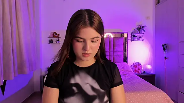 MIACUTEE  online show from January 2026 09:07:02 PM