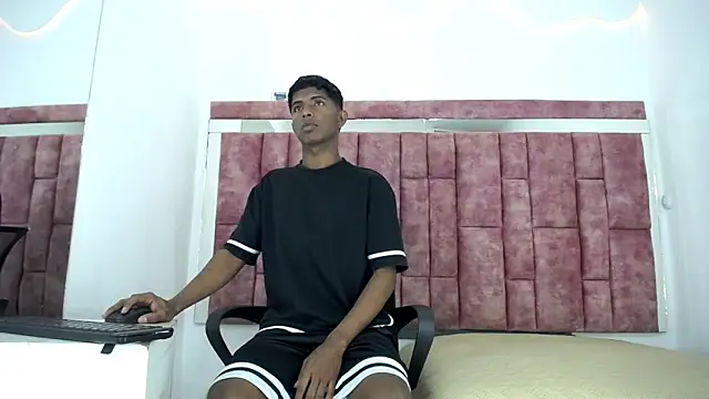 Mick storm online show from March 2026 07:10:01 PM