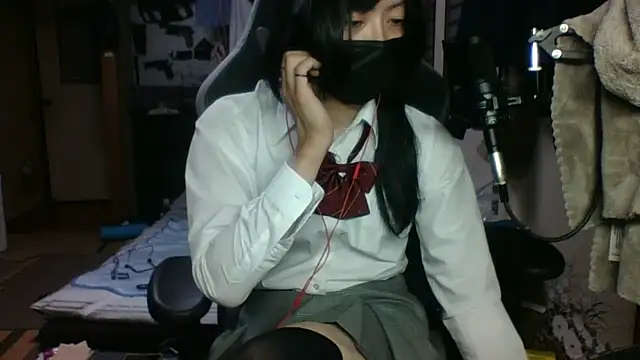 Snapshot of harinyanxxx chatting on October 2025 07:47:02 PM harinyanxxx online show from October 2025 07:47:02 PM