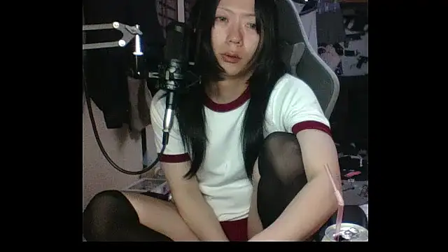 Snapshot of harinyanxxx chatting on November 2025 07:38:01 PM harinyanxxx online show from November 2025 07:38:01 PM